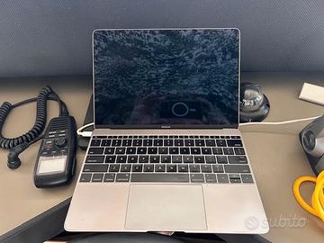 MacBook 12” Retina A1534 – non si accende –