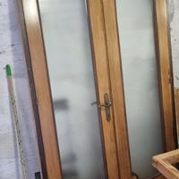 Porte da Interno complete di telaio e mostre.