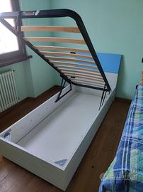 Letto singolo + comodino