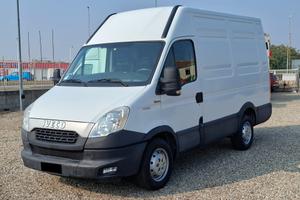 Iveco Daily furgone 35 S15