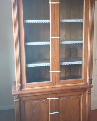 Vetrina / credenza in abete