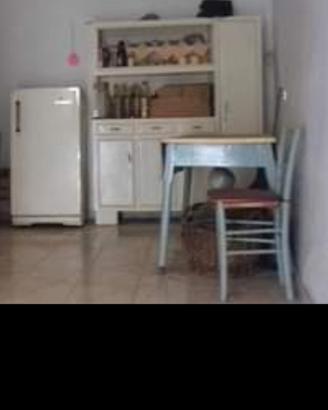 Credenza antica
