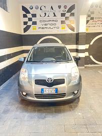 Toyota yaris 1.3 benzina -114.000km originale