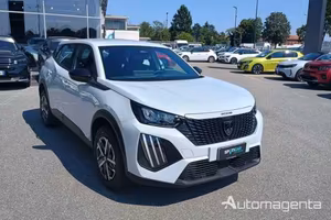 Peugeot 2008 1.2 Benzina 100cv Manuale STYLE + NAV