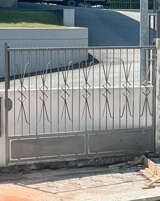 Cancello in ferro ad anta battente