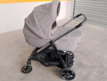Trio Inglesina Aptica completo di accessori