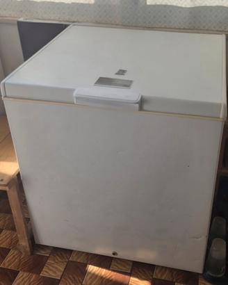 Congelatore a pozzetto whirlpool 6 senso 198L