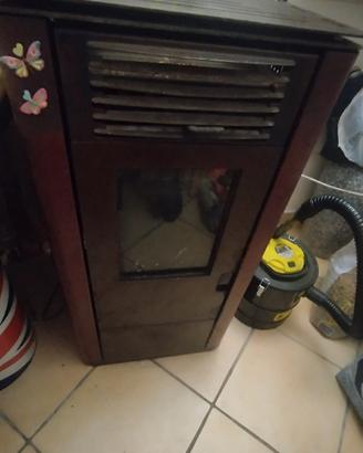 stufa usata a pellet funzionante