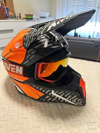 Casco moto Airoh e mascherina Raven