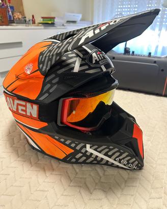 Casco moto Airoh e mascherina Raven