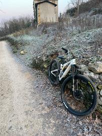 FOX  36 Performance Elite Grip2