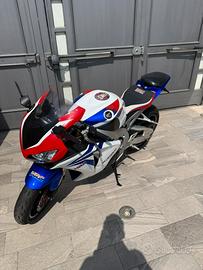 Honda cbr 1000 rr fireblade