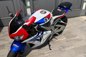 Honda cbr 1000 rr fireblade