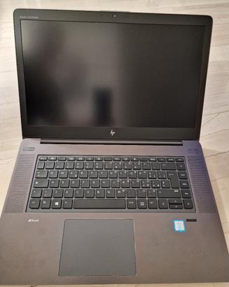 HP ZBook Studio G4 workstation 17" 32Gb ram 1Tb i7