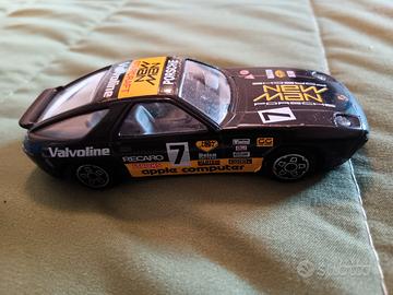 N. 4 modellini auto Bburago 1:43