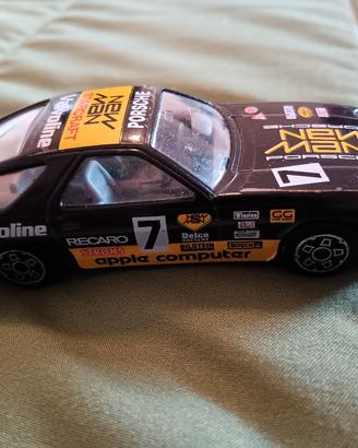 N. 4 modellini auto Bburago 1:43