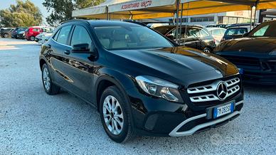 Mercedes-benz GLA 180 Premium
