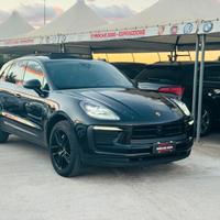 PORSCHE MACAN FULL BLACK ( IVA ESPOSTA )