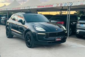 PORSCHE MACAN FULL BLACK ( IVA ESPOSTA )