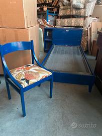 Letto singolo con testata