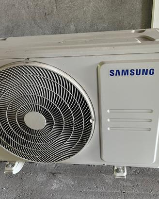 3 condizionatori Mitsubishi quasi nuovi