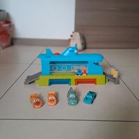 Disney Pixar Cars Autolavaggio Balena Sottomarino 