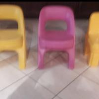 Tavolo con sedie per bambini