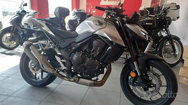 Honda Hornet 750 2025