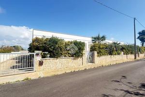 VILLA SINGOLA A TAVIANO