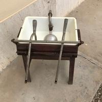 Riempitrice per imbottigliamento vino