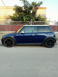 Mini One D x Classe C Sportcoupé