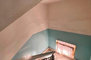 Traversa via Canosa: appartamento con veranda