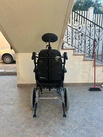 Sedia a rotelle reclinabile 