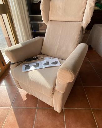 Poltrona  Relax  Alzapersone Zucchetti