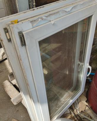 finestre PVC 120x80 sinistre