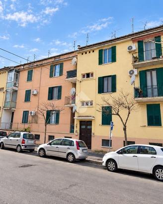 3 LOCALI A CHIETI