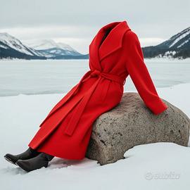 Cappotto Rosso Vintage in Lana Creato a Mano