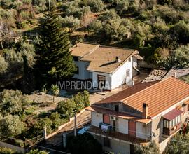 Villa Unifamiliare di 240 mq su 2 livelli