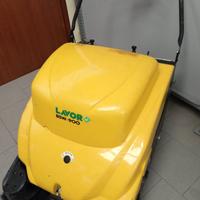 Motoscopa spazzatrice a batteria 70 cm perfetta
