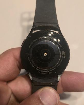 Samsung Galaxy Watch5 44 mm – 80 €