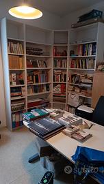 Scivania Ikea colore bianco avorio