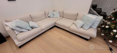 Divano angolare divisibile – COME NUOVO