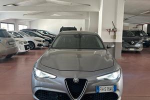 Alfa Romeo Giulia 2.2 Turbodiesel 210 CV AT8 AWD Q
