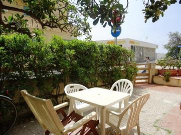 Cecina Mare, anche lungomare, giardino e p. auto