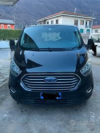Tourneo Custom 8 posti