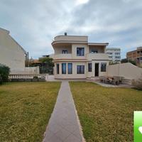 Villa Lussuosa Sul Mare 240 Mq + Giardino Pellaro