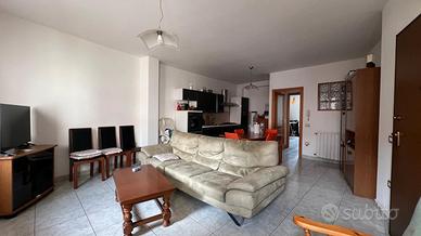 Guspini - Appartamento al piano terra con giardino