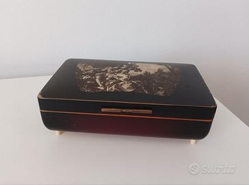 Portagioie vintage con carillon