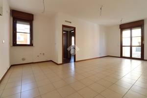 2 LOCALI A MANTOVA