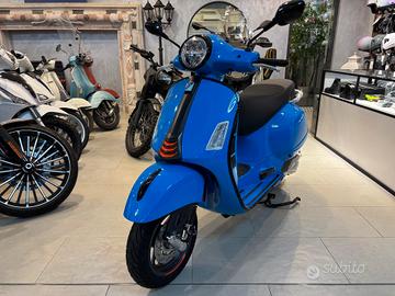 Vespa 310 GTS hpe Super Sport